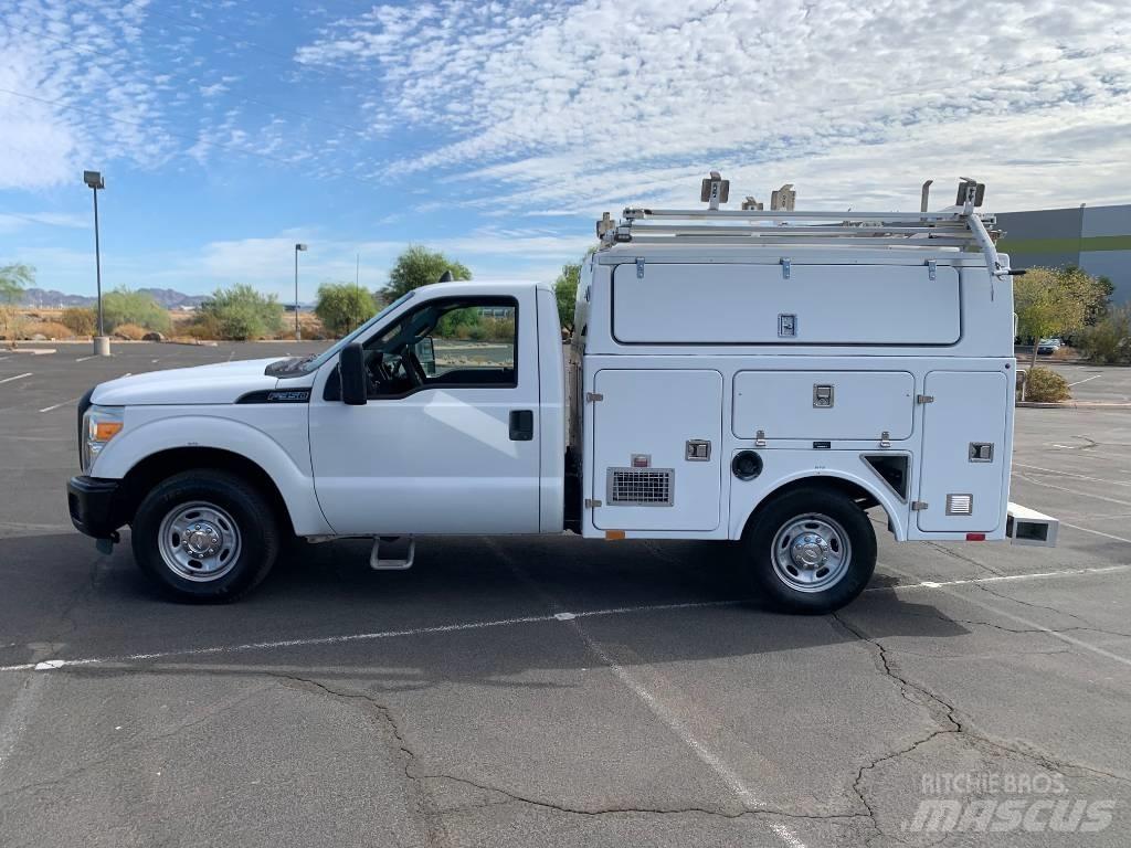 Ford F 350 Пікапи / Бічне розвантаження