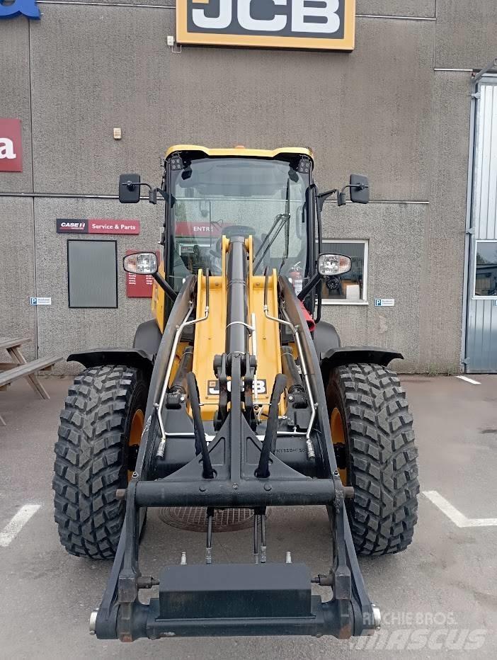 JCB 409 Фронтальні навантажувачі