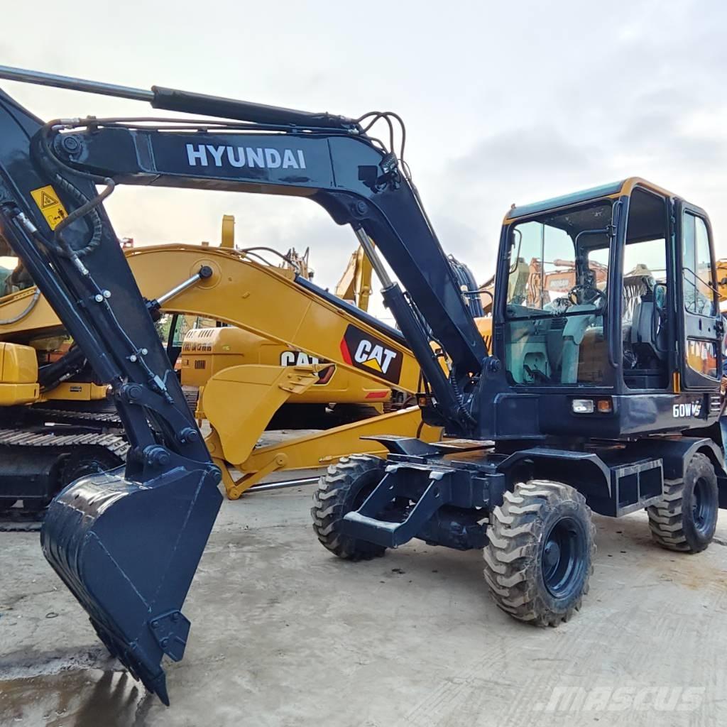 Hyundai R60W Колісні екскаватори