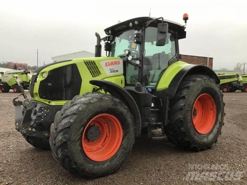 CLAAS AXION 810 Трактори