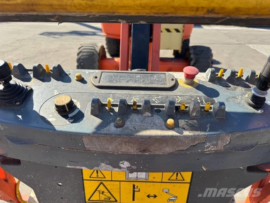 JLG 450 AJ Колінчаті підйомники