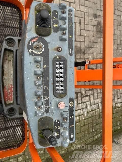 JLG 450 AJ Колінчаті підйомники
