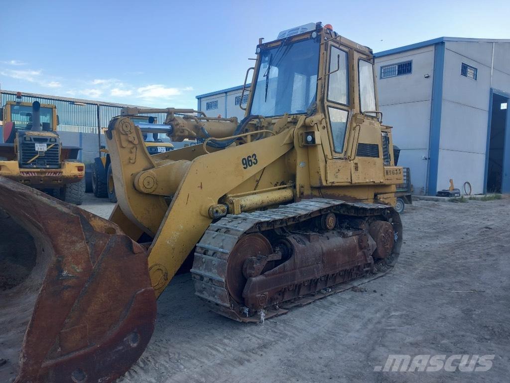 CAT 963 Гусеничні вантажники