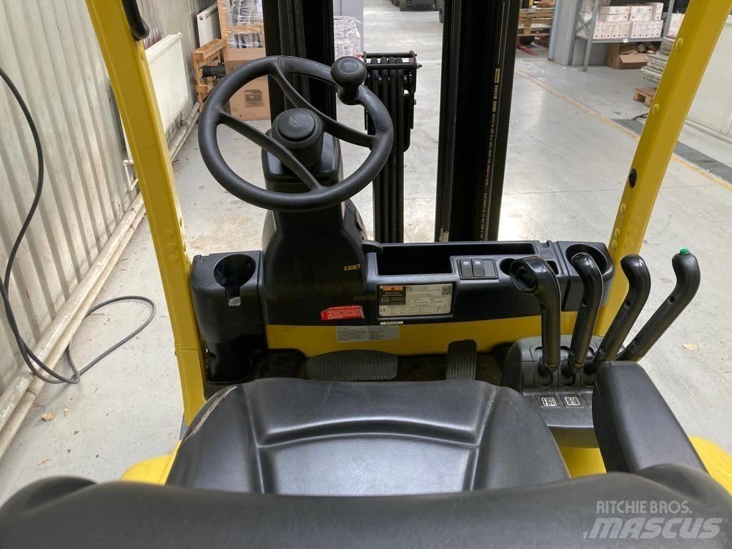 Hyster J2.5XN Електронавантажувачі