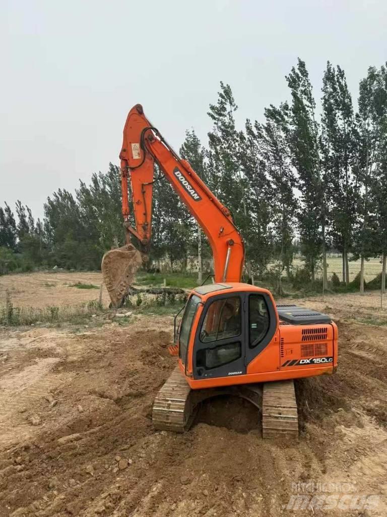 Doosan DX150 Гусеничні екскаватори