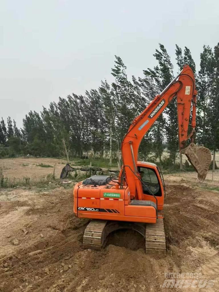 Doosan DX150 Гусеничні екскаватори