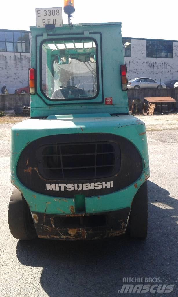 Mitsubishi FD45K2 Дизельні навантажувачі