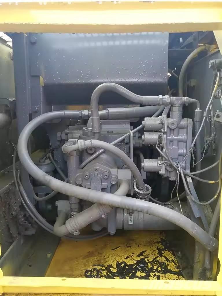 Komatsu PC 120 Гусеничні екскаватори