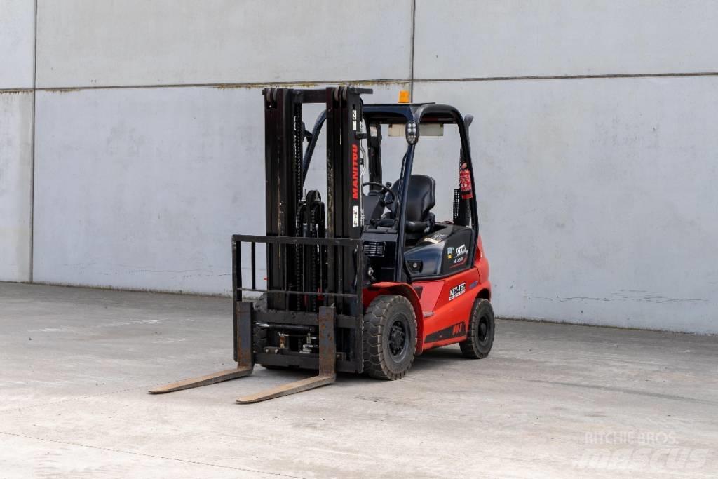 Manitou MI 25 D Дизельні навантажувачі