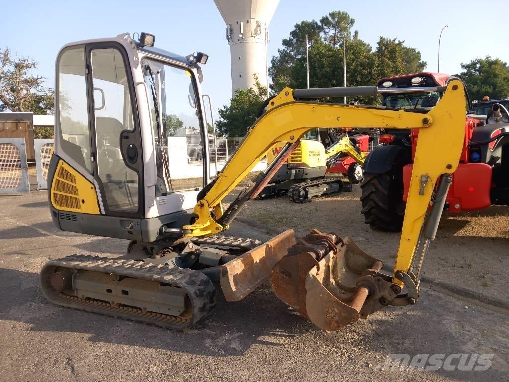 Neuson ET24 Гусеничні екскаватори