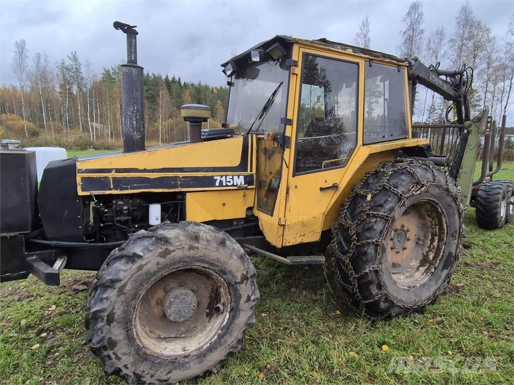 Valtra 715M Трактори