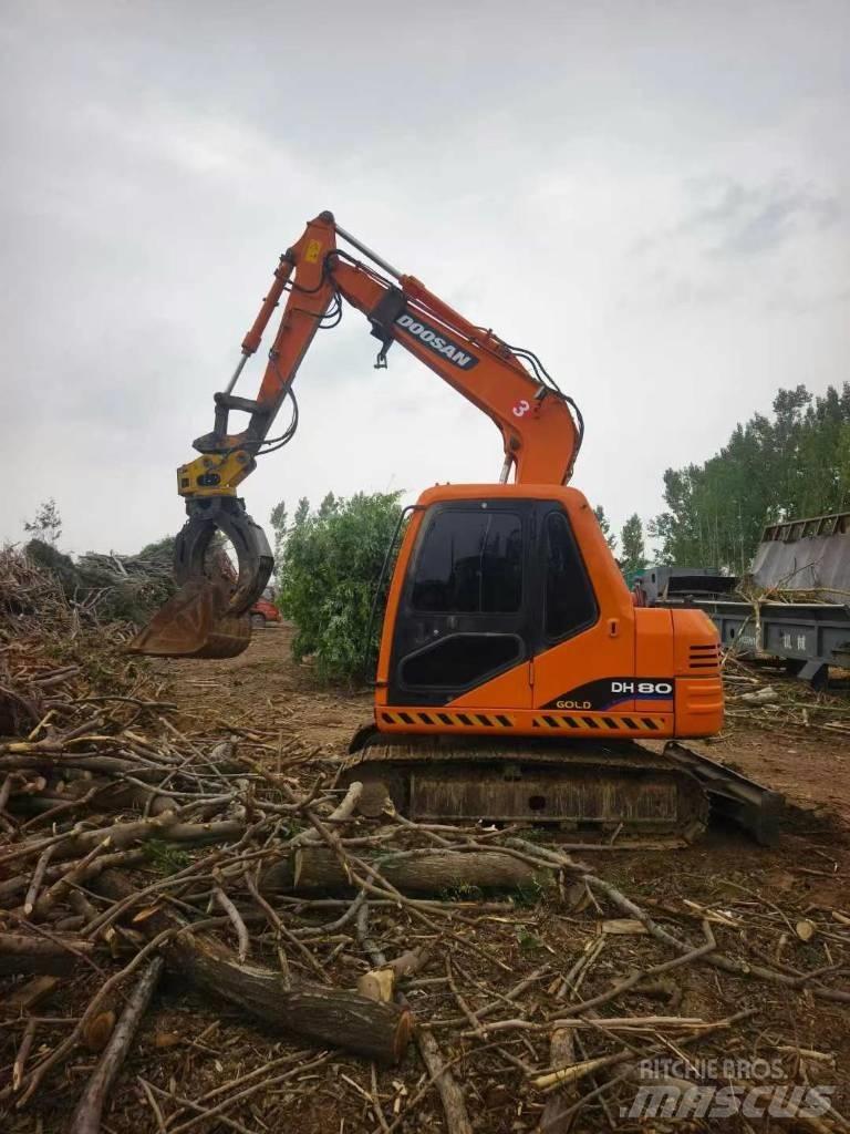 Doosan DH80 Гусеничні екскаватори