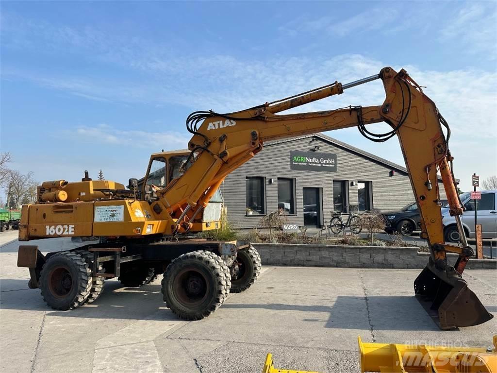 Atlas 1602E Колісні екскаватори