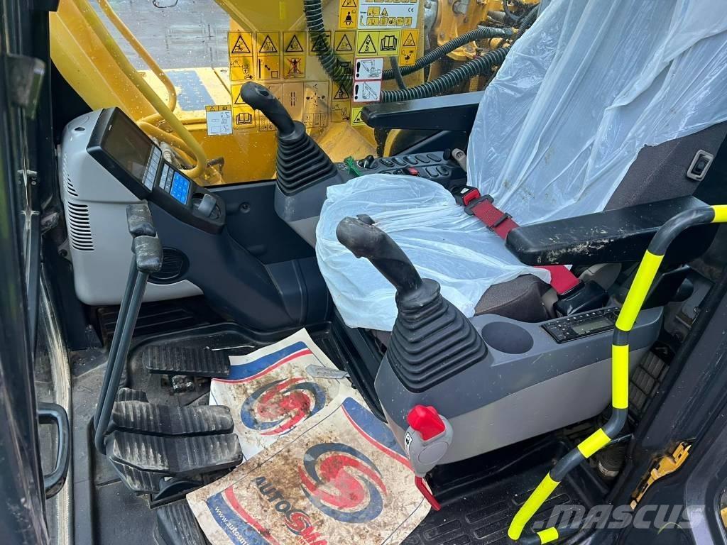 Komatsu PC 210-11 Гусеничні екскаватори