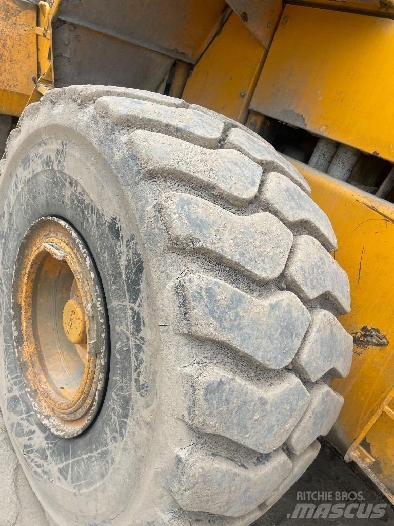 Volvo L 180 C Фронтальні навантажувачі