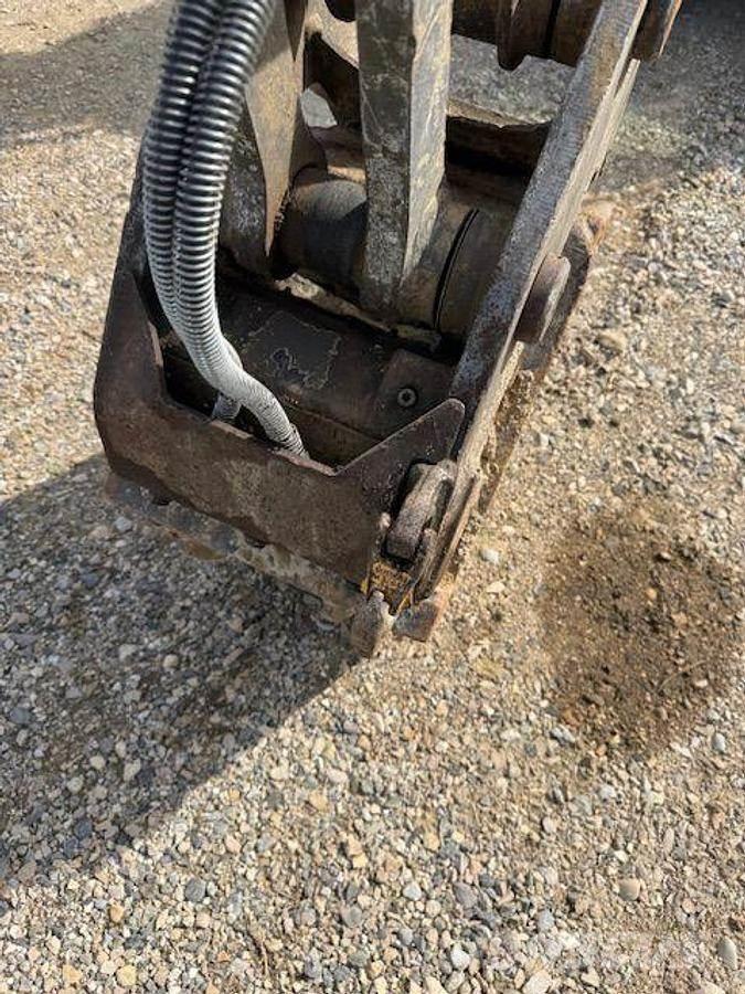 Mecalac 6MCR Гусеничні екскаватори