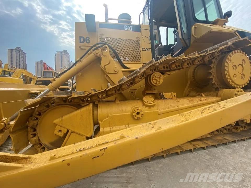 CAT D6R Гусеничні бульдозери