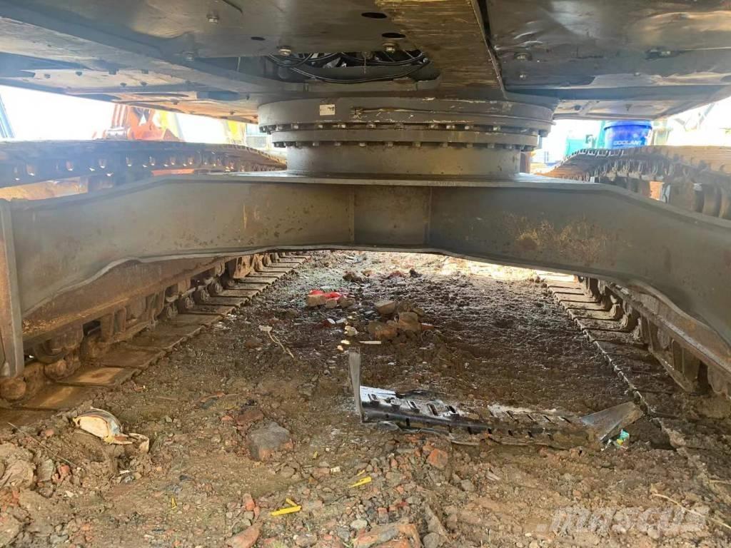 Volvo EC 210 Гусеничні екскаватори