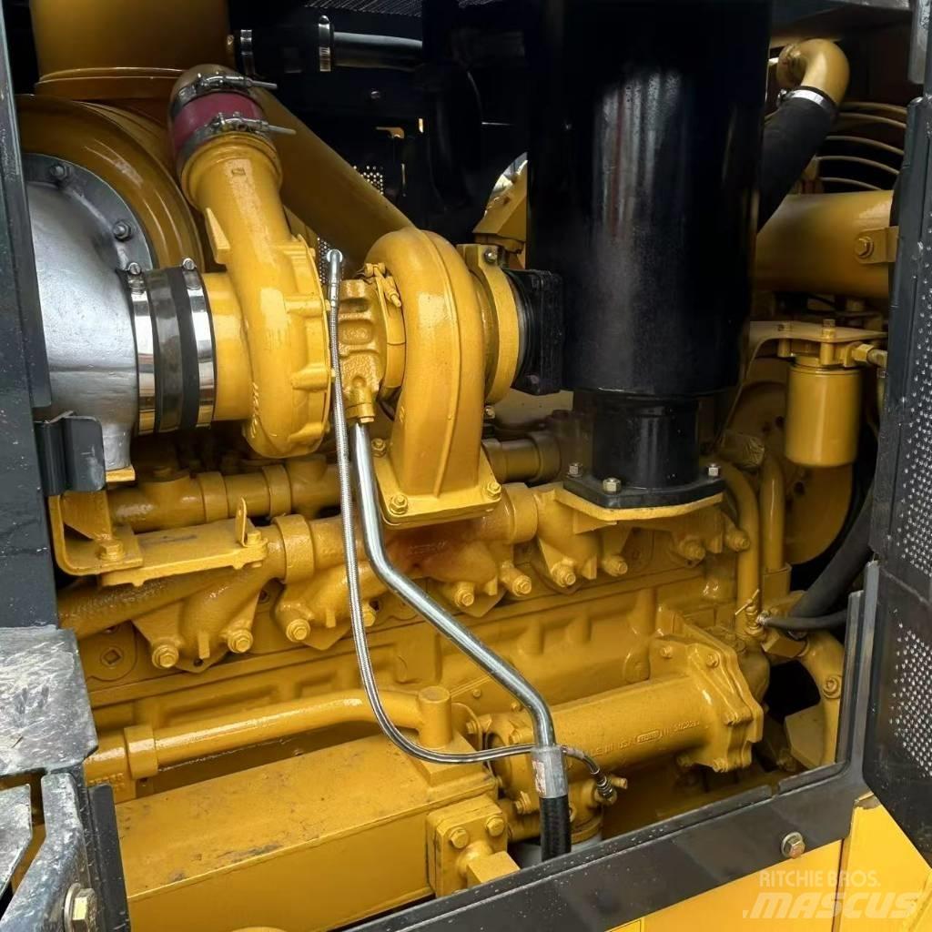 Shantui SD 22 Гусеничні бульдозери
