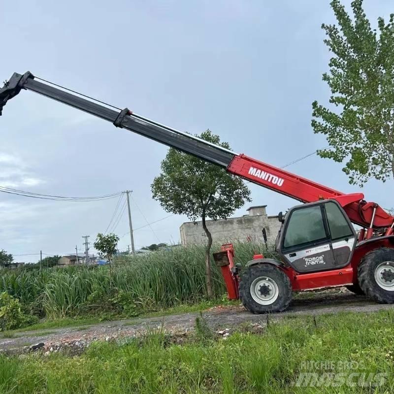 Manitou 1740 Телескопічні навантажувачі