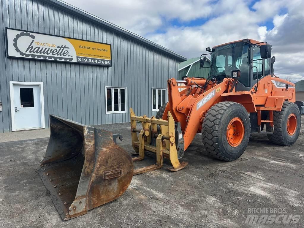 Doosan DL220-5 Фронтальні навантажувачі