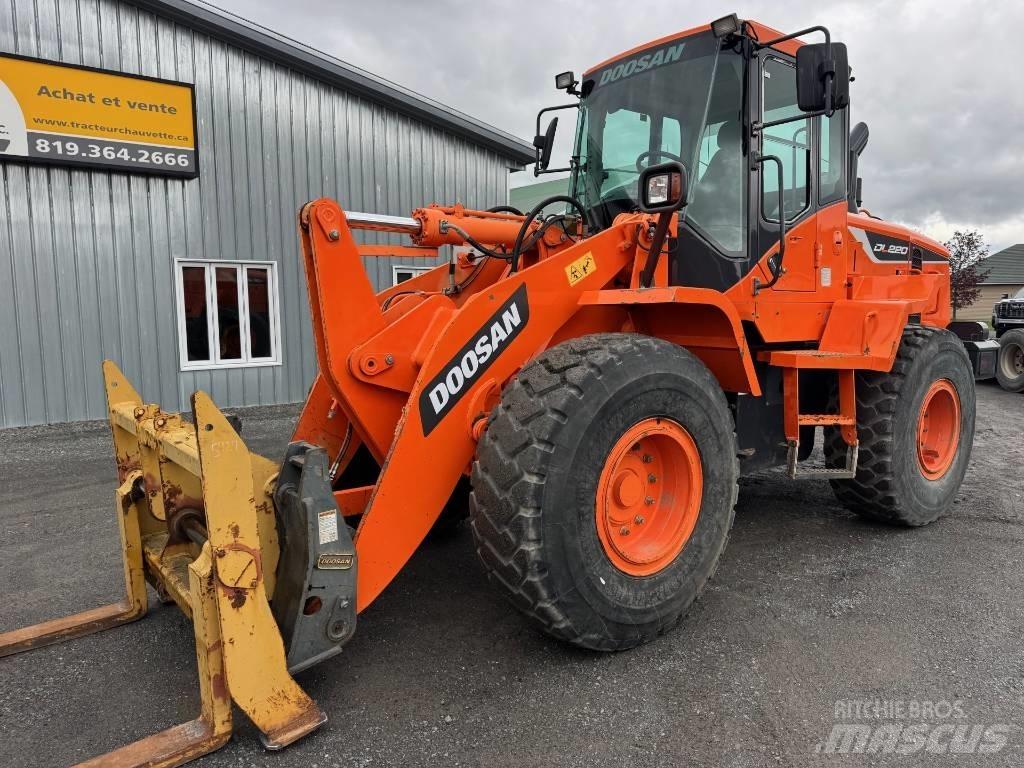 Doosan DL220-5 Фронтальні навантажувачі