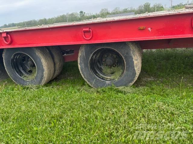Sterling L 7500 Самоскиди