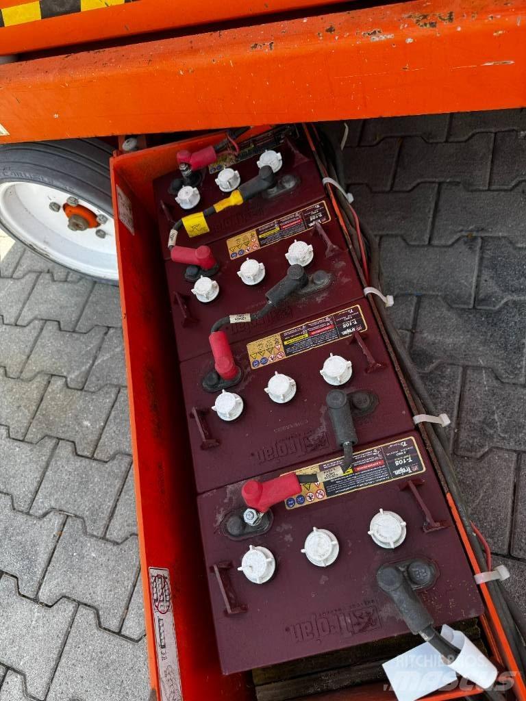 SkyJack SJIII 4632 Підйомники-ножиці
