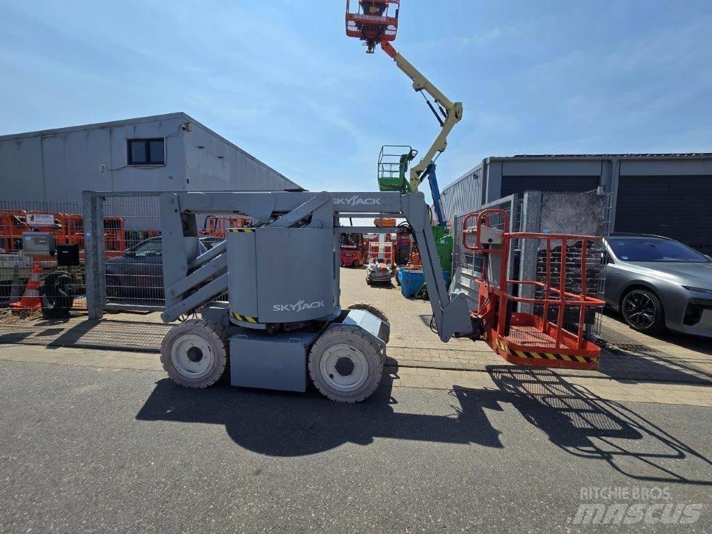 SkyJack SJKB 33 N Колінчаті підйомники