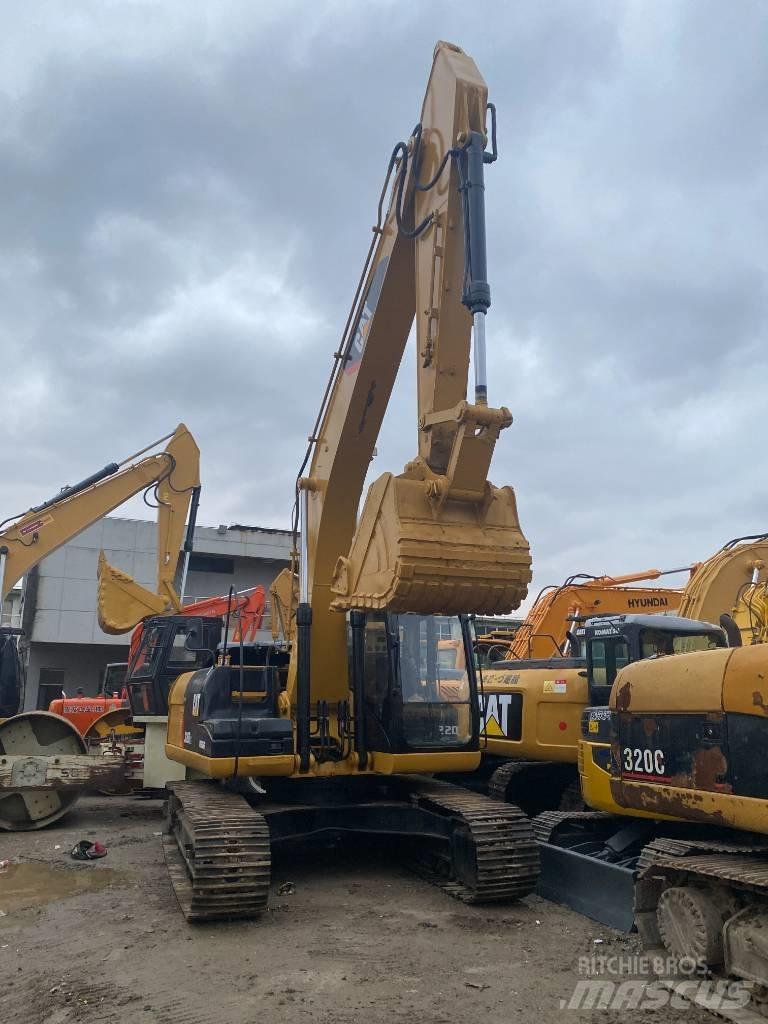 CAT 326 D2L Гусеничні екскаватори