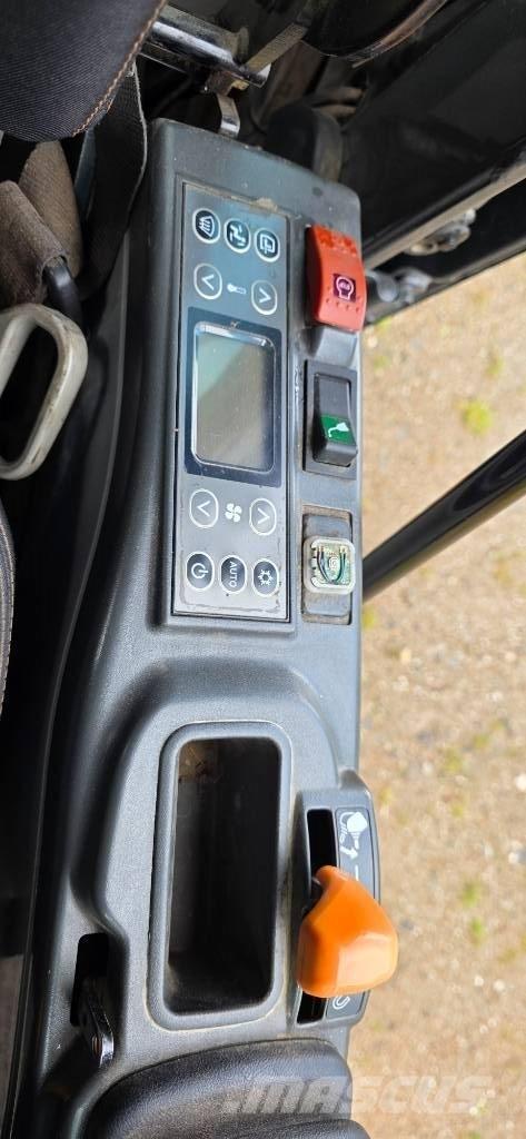 CASE CX180D Гусеничні екскаватори