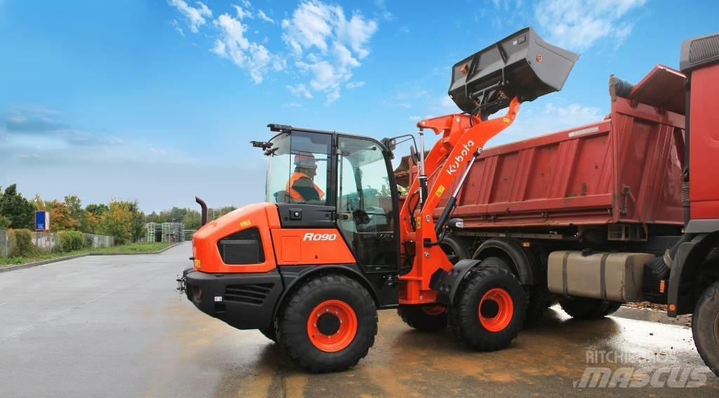 Kubota R 090 Фронтальні навантажувачі