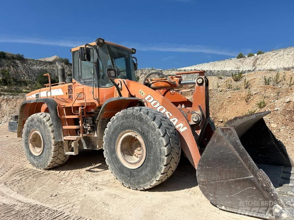 Doosan DL 400 Фронтальні навантажувачі
