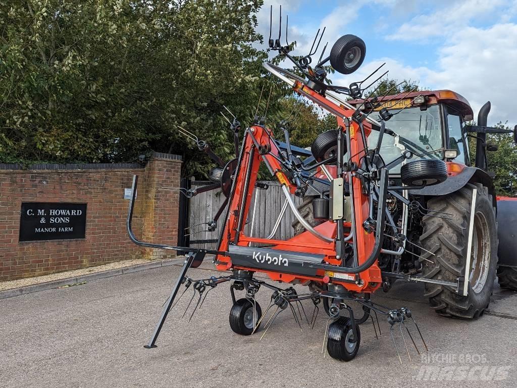 Kubota TE6576 Граблі і сінозворушувачі