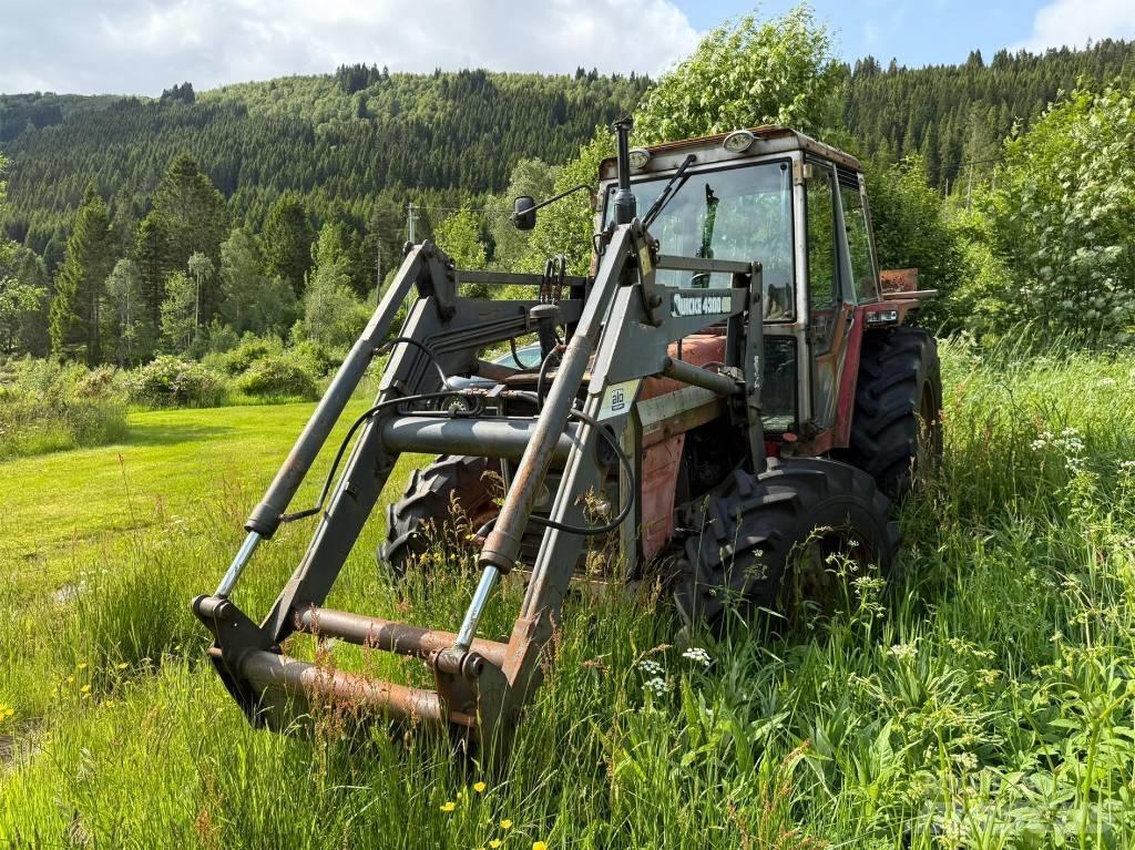 Massey Ferguson 675 Трактори
