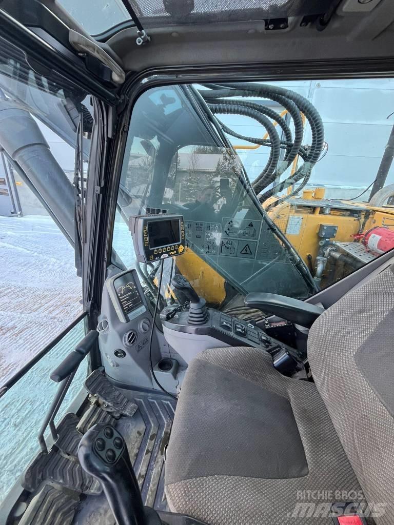 Volvo ECR 305 C L Гусеничні екскаватори