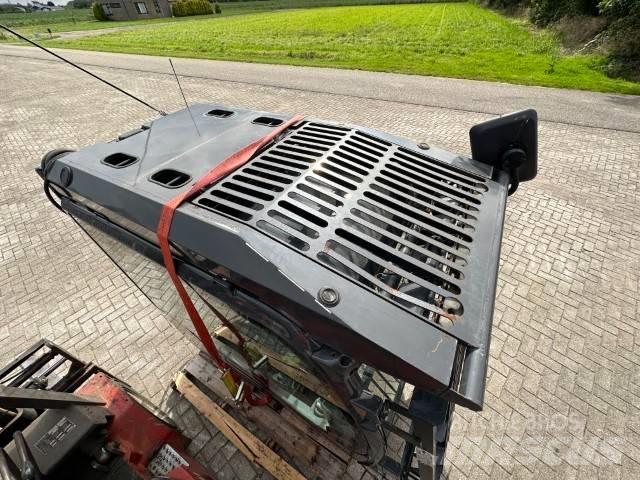 Hitachi ZX-LC-5B Кабіна