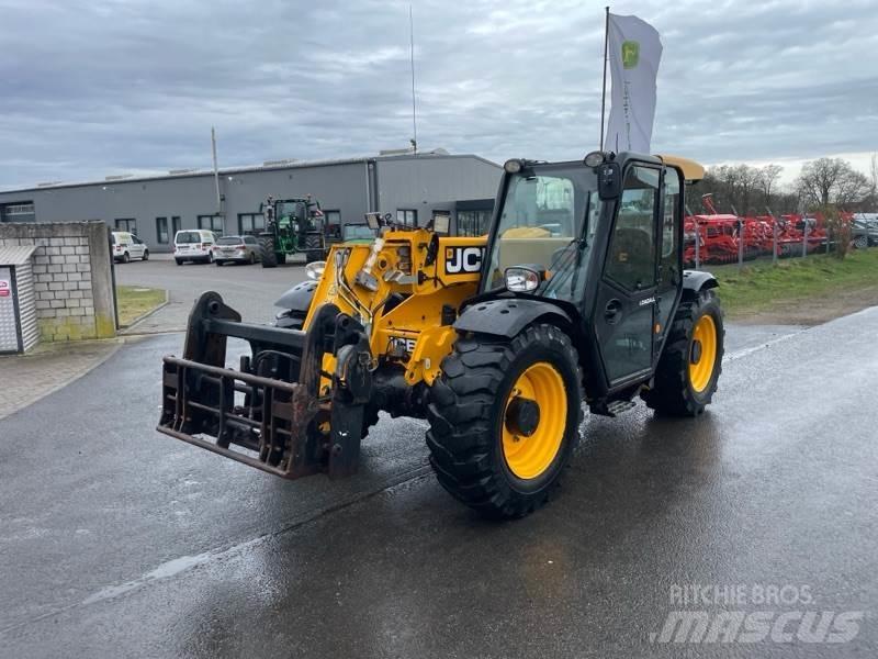 JCB 527-58 Agri Телескопічні навантажувачі