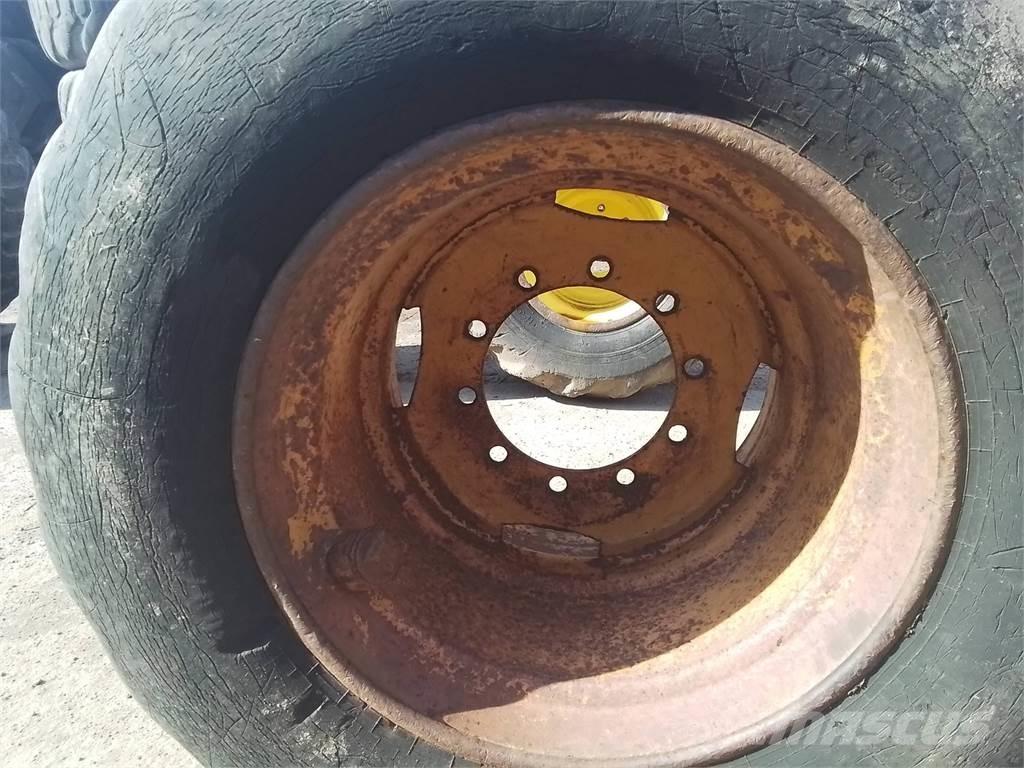 Ösa 250 20x26,5 Шини