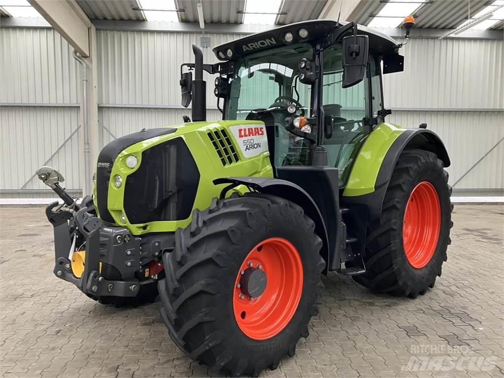 CLAAS Arion 550 Трактори