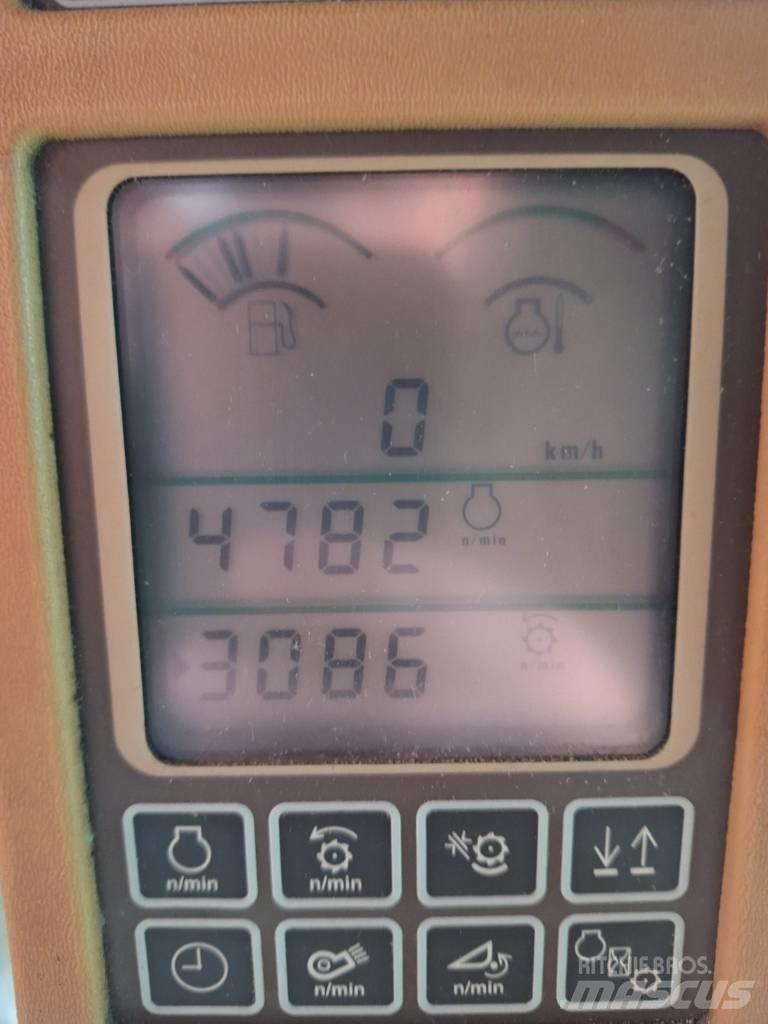 John Deere 9640 WTS Зернозбиральні комбайни