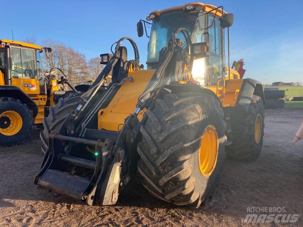 JCB 426E AGRI Фронтальні навантажувачі