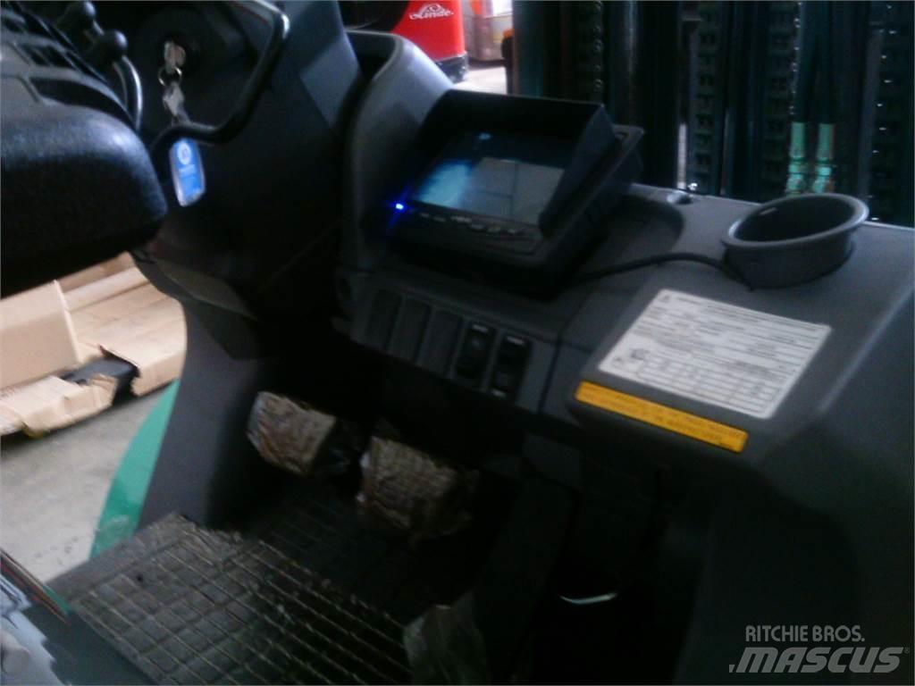 Mitsubishi FG30NTD Газові навантажувачі