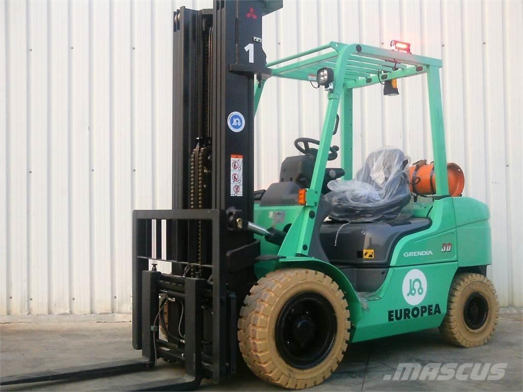 Mitsubishi FG30NTD Газові навантажувачі
