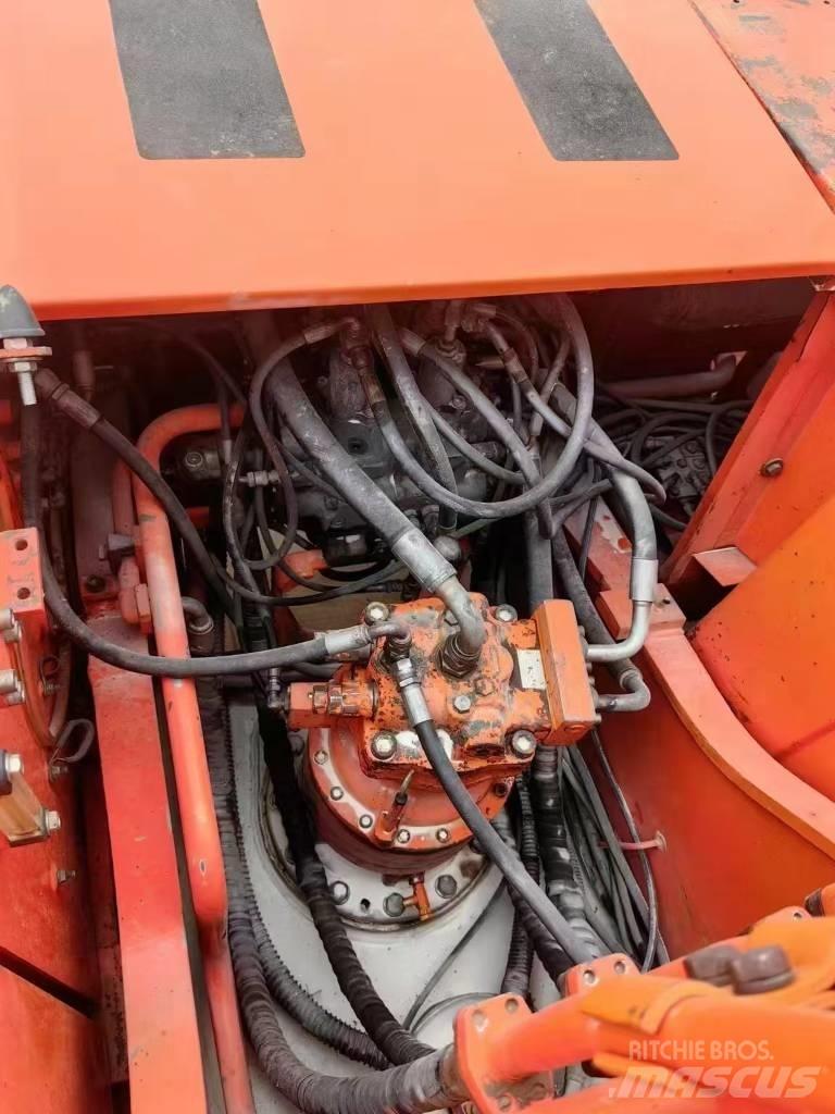 Doosan 225-7 Гусеничні екскаватори