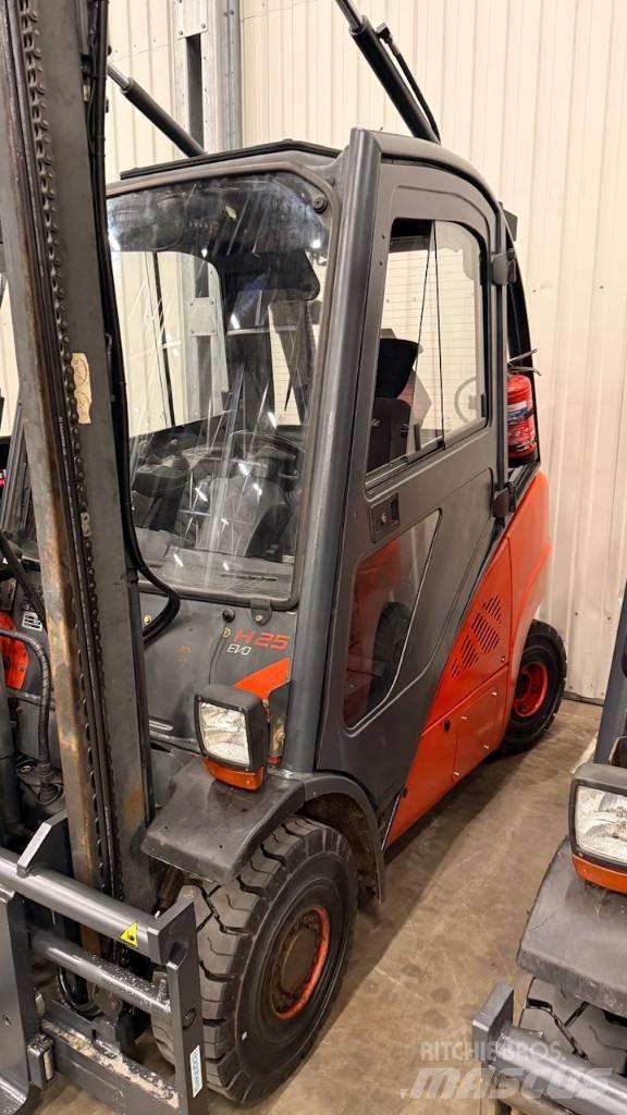 Linde H25D-02 Дизельні навантажувачі