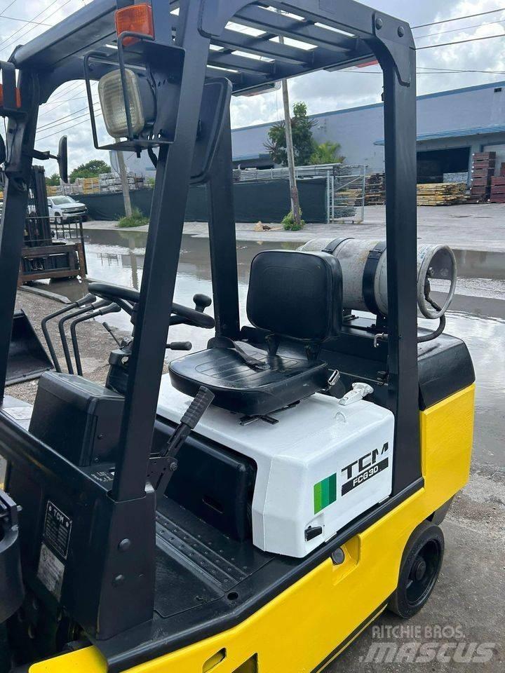 TCM FCG30T7T Навантажувачі для контейнерів