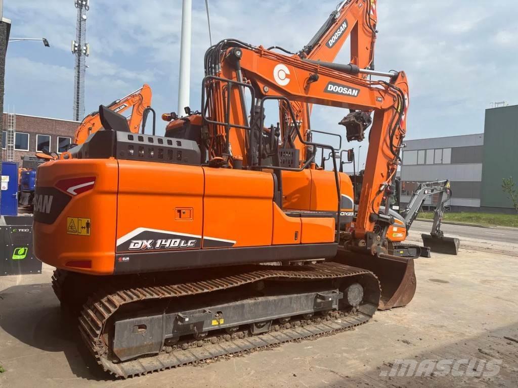 Develon DX140LC-7 Гусеничні екскаватори