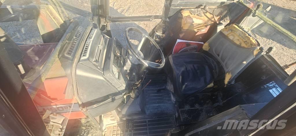 Massey Ferguson 365 Трактори