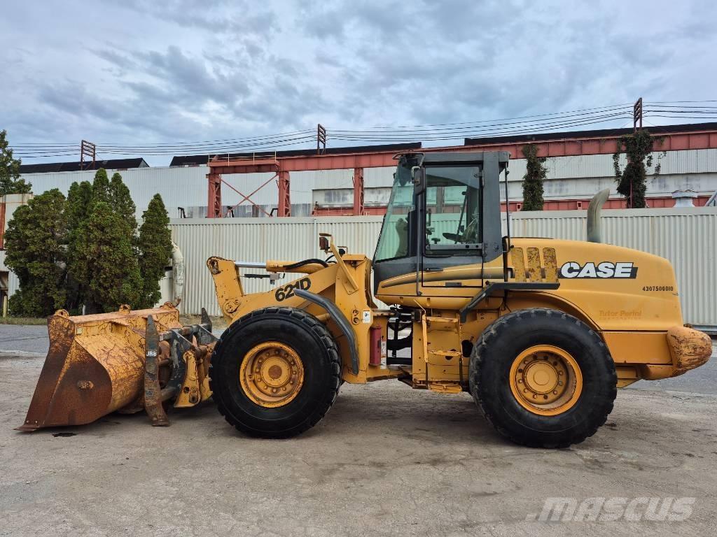 CASE 621 D Фронтальні навантажувачі